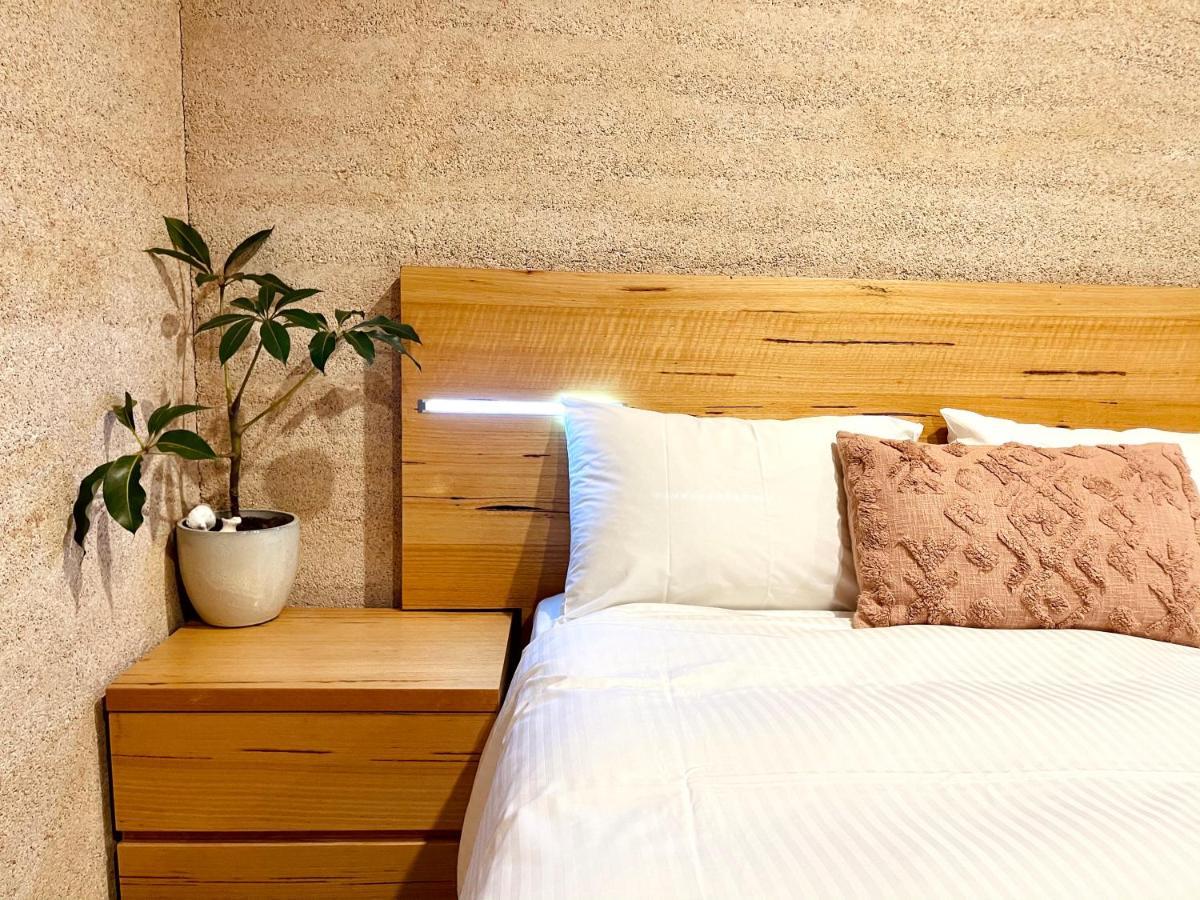 Grape Juice Retreat Rustic Romantic Gateway 5Mins To Beaches & Town 마가렛리버 외부 사진