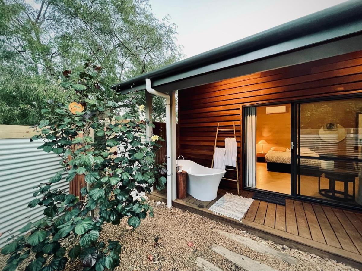 Grape Juice Retreat Rustic Romantic Gateway 5Mins To Beaches & Town 마가렛리버 외부 사진