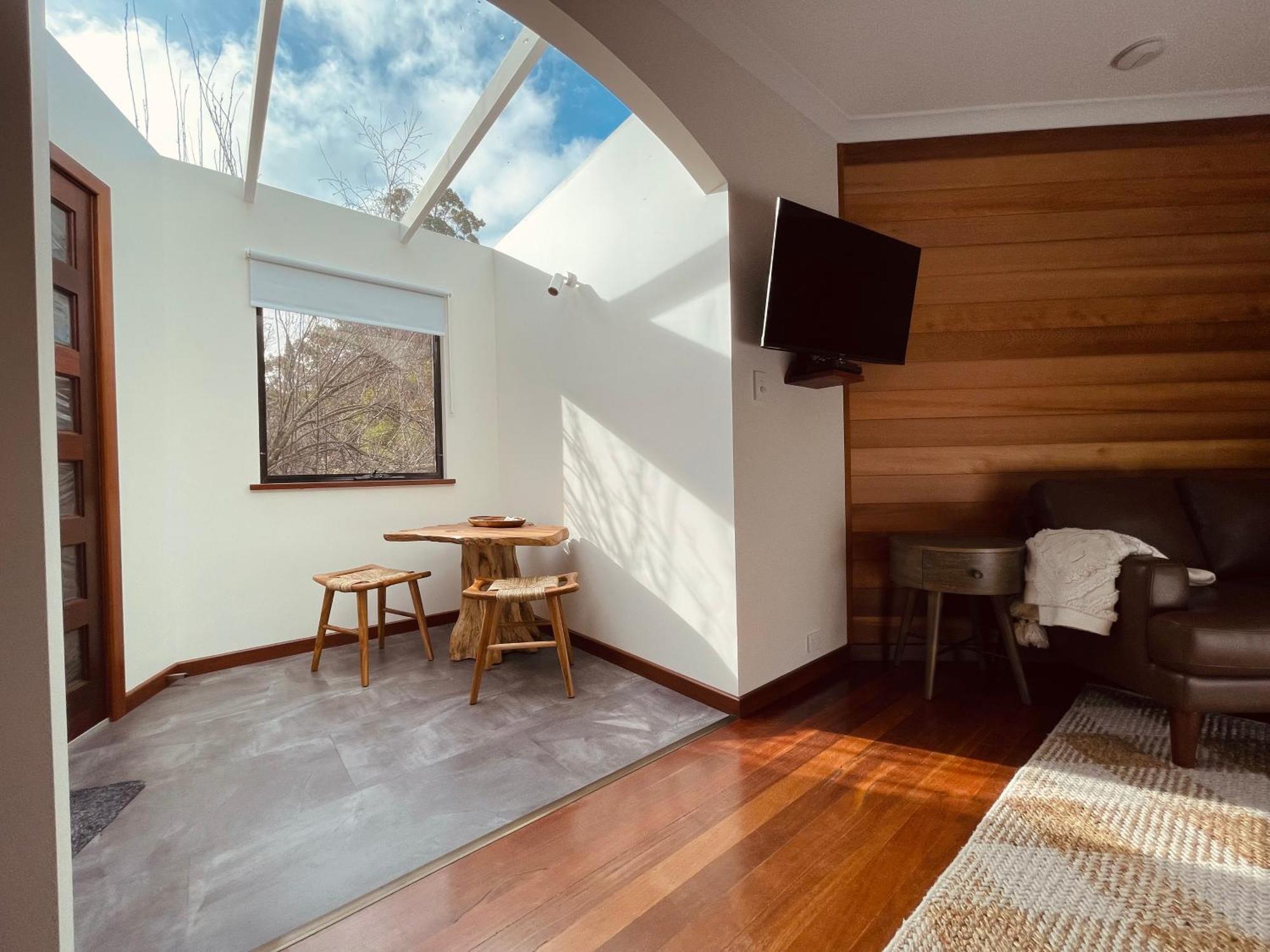 Grape Juice Retreat Rustic Romantic Gateway 5Mins To Beaches & Town 마가렛리버 외부 사진